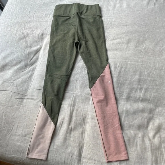 WE OVER ME Synergy Leggings Green Olive Pink XS - Picture 3 of 10